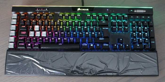 RGB bei der Corsair K95