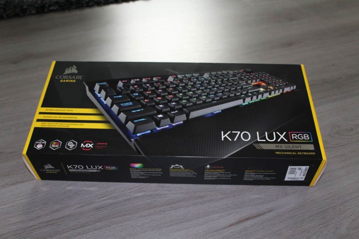 Verpackung von der Corsair K70 LUX RGB